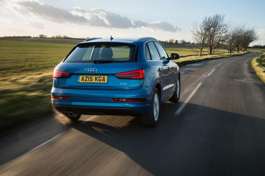  Audi Q3 2.0 TFSI (8U) 2015 года  (UK) (фото 7 из 10)
